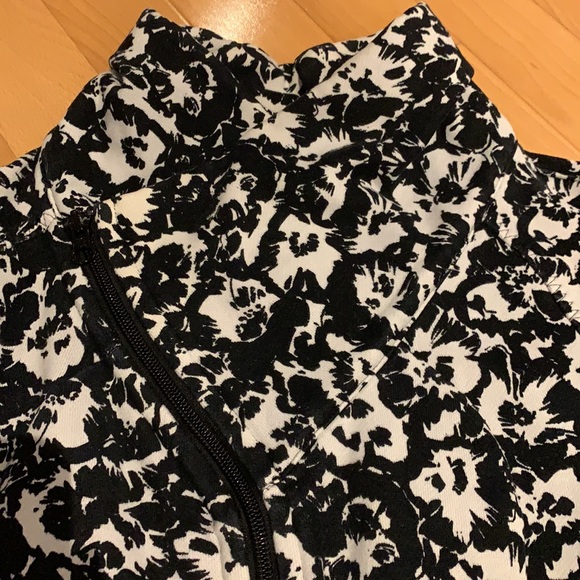 🌟HP🌟VEUC Lululemon Cozy Cuddle Up Jacket Fleur Sombre White & Black - size 8 - Picture 9 of 17